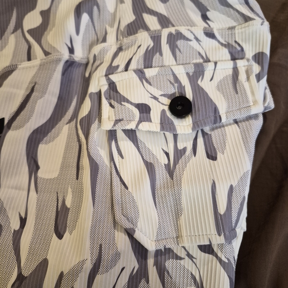 Stylish Gray Camouflage Leggings - Picture 7 of 7